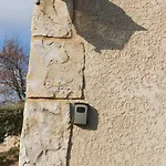 Maisonnette Climatisee Avec Jardin Apartment