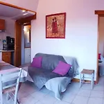 Maisonnette Climatisee Avec Jardin Sabran
