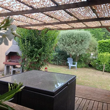 Maisonnette Climatisee Avec Jardin * Sabran