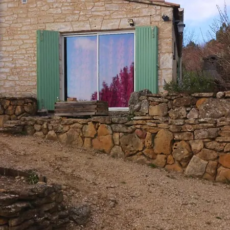 Maisonnette Climatisee Avec Jardin アパート Sabran