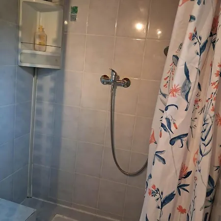 Appartement Climatise Avec Jardin * Sabran