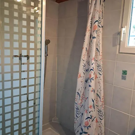 Maisonnette Climatisee Avec Jardin Sabran