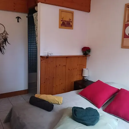 Maisonnette Climatisee Avec Jardin Apartment Sabran