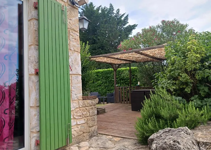 Maisonnette Avec Jardin Sabran